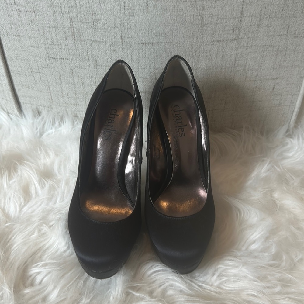 Charles by Charles David Satin platform pumps